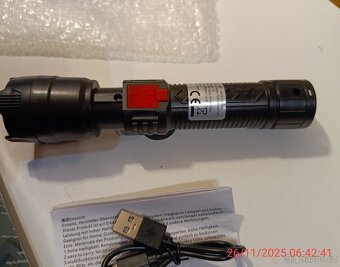 Taktická svítilna. - 6