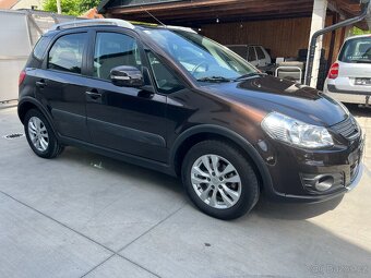 SUZUKI SX4 1,6i 88KW 1.MAJITEL 35000KM NAVIG.TAŽNÉ VYHŘ.SED. - 6