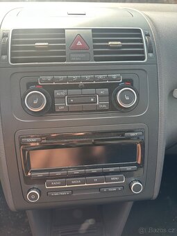 Volkswagen Touran 1.6TDI - 6