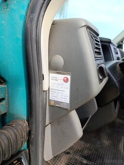 Volkswagen Transporter T4 2.5 TDi 75kw 5míst - 6