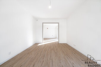 Prodej novostavby bytu 4+kk, 90 m², vlastní zahrada 211 m²,  - 6