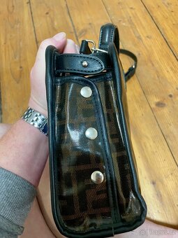 FENDI x Fila kabelka, limitovaná edice 2018/19 - 6