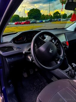 Peugeot 208 1.4 VTi, 70 kW - 6