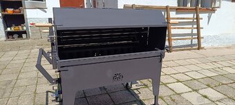 Multifunkční gril na selátko a kýtu - 6