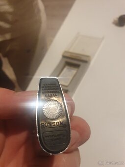 Krásný zapalovač Ronson - 6