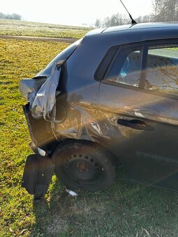 Fiat Bravo 1.9 JTD 2007 88kW – po nehode, alu, 15000kč - 6