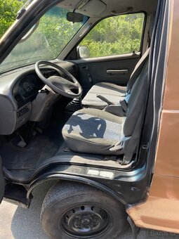 Kia pregio 2.4 - 6