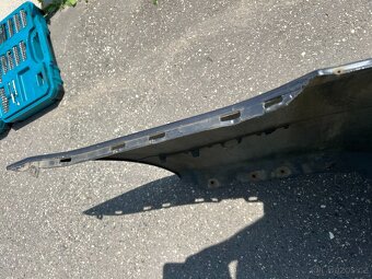 Zadní nárazník BMW E90 A22 Sparkling Graphite Metallic s PDC - 6