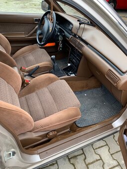 Toyota Camry 2.0TD - 6