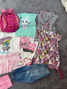 Komplet dívčího oblečení 4 - 5 let - 6