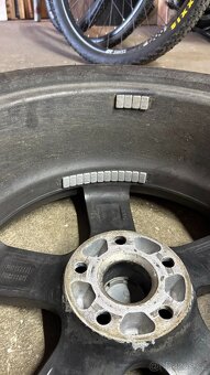Kola Dezent 7Jx17 ET45 5x112 BEZ PNEU - 6