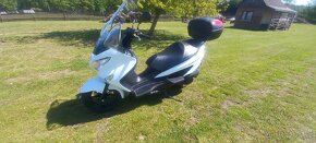 Suzuki Burgman 200 - 6