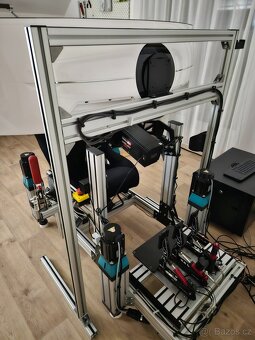 Profesionální závodní simulátor 3DOF - 6