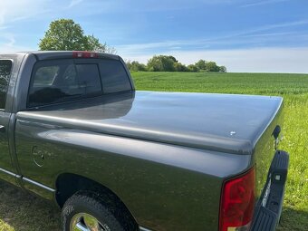 DODGE RAM 5.7 HEMI V8 4x4 - 6