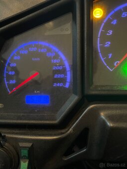 Aprilia Caponord 1000 - 6