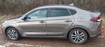 Prodám Hyundai i30 Fastback 1,6 CRDi MHEV v záruce - 6