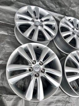 5x114,3 R18 originál alu sada Hyundai ix35 - TOP STAV - 6