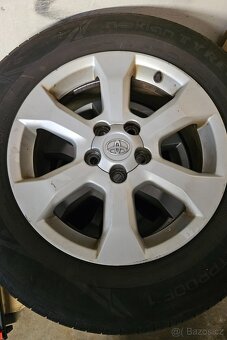 Toyota RAV4 - 6