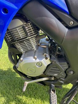YAMAHA XT 125 - 6