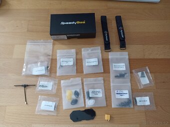 4 " nedostavěný dron+ vysílač - 6