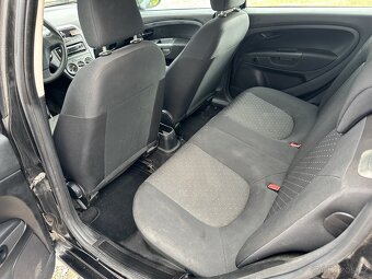 Fiat Punto 1.4 (CNG+benzín) 2009 - 6