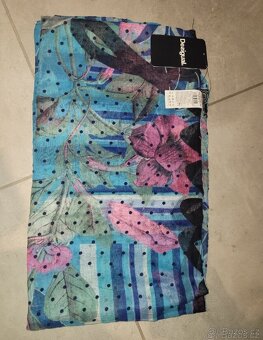 Desigual dámský značkový šátek floresrayadas modrý - 6