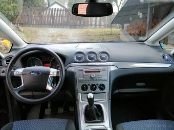 FORD S-MAX 2,0 benzín 107 kW - 6