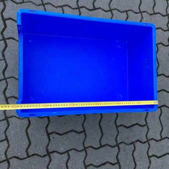 40cm x 60cm Velke Stohovacie plastove bedne do dielne skladu - 6
