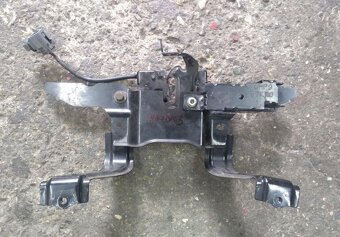 Mazda 3 BN BM 2013 - stabilizator rameno zamok senzor kryt - 6