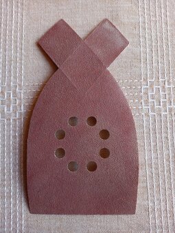 Brusné papíry k vibrační brusce Black & Decker - 6