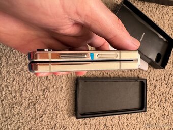 Samsung Galaxy Z Flip 5 256Gb - 6