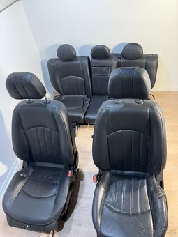 /// Interiér-sedačky Mercedes Benz W211 Combi /// - 6
