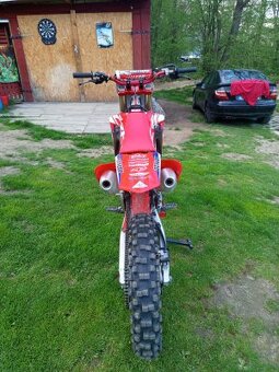 Prodám Hondu crf 450 - 6