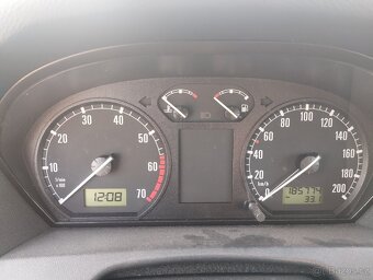 Škoda fabia - 6