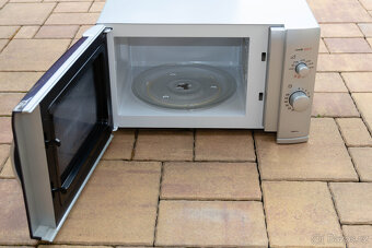 Mikrovlnná trouba Electrolux EMM2015S - 6