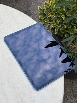 Apple iPad 10,9" (2022) 256GB Wi-Fi Modrý - 6