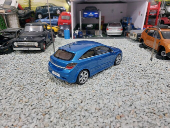 model auta Opel Astra H OPC 2006 Otto mobile 1:18 - 6
