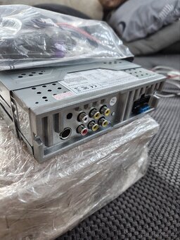 1din autorádio dotykový LCD - 6