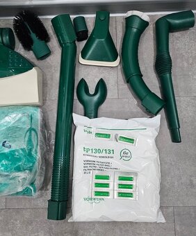 Vysavač Vorwerk VK130 s rotačním kartáčem EB350 + příslušens - 6