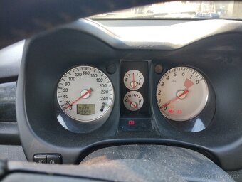REZERVACE -Mitsubishi Outlander 2004, 2.4,LPG, 4x4 - 6