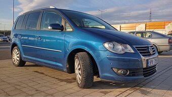VW Touran 125kw 7 míst - 6