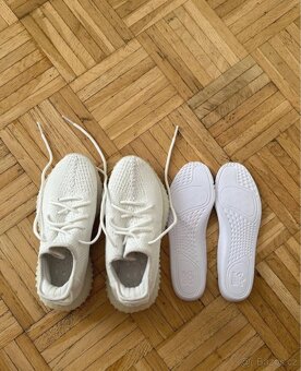 Yeezy Boost 350 v2 “Triple White” z USA - 6