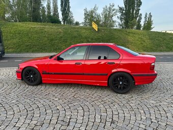 BMW E36 318is - 6
