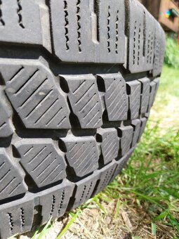 Prodám 1ks pneu goodride 215 65 R16c sw612 - 6