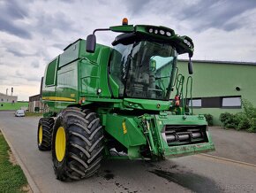 Sklízecí mlátička John Deere T660 HM - 6