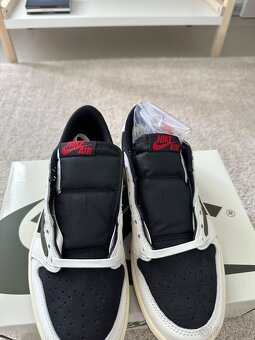 Jordan 1 Retro Low OG SP Travis Scott Olive (Women’s) - 6