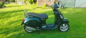 Vespa 300 GTS české SPZ - 6