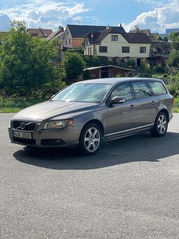 Volvo V70 III 2.4d D5 120kW, Manuál 6 rychlostí. - 6