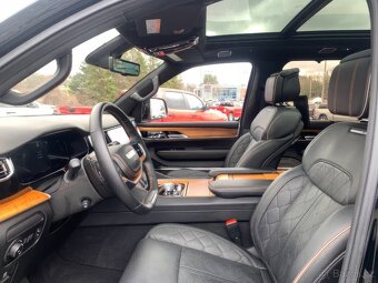 2022 Jeep Grand Wagoneer Series III 4WD - 6