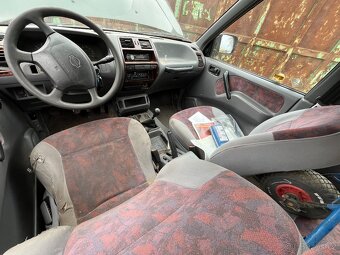 Nissan Terrano 2.7td 92kW - 6